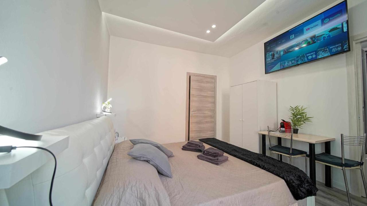 Destiny Home 2 Verona Piazza Isolo Bilik gambar
